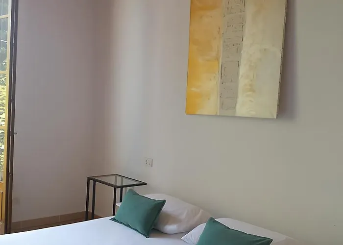 Quiet Lake Monate Apartment In Private 3-Hectare Park